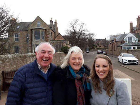 Smiles Nos.387-389 Angus, Marion and Beth from Edinburgh.